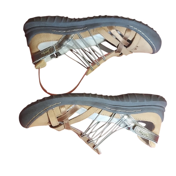 Jambu Tan and Brown Sandals with Strappy Design Slip On - Picture 13 of 16